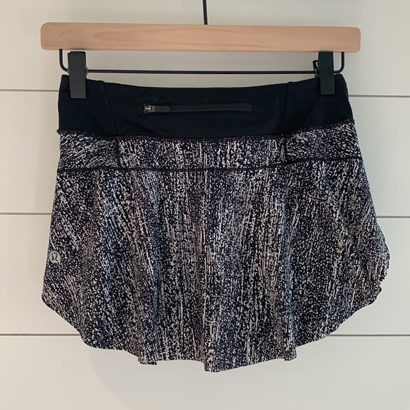 Lululemon Black Spotted Print Skirt! - Picture 3 of 5